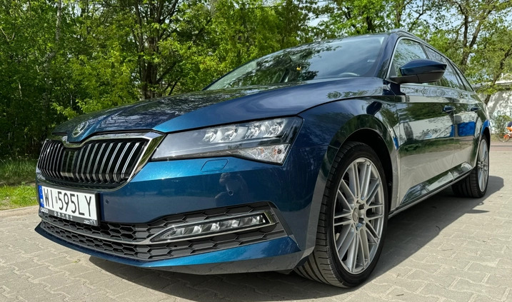 Skoda Superb cena 141000 przebieg: 48000, rok produkcji 2022 z Warszawa małe 37